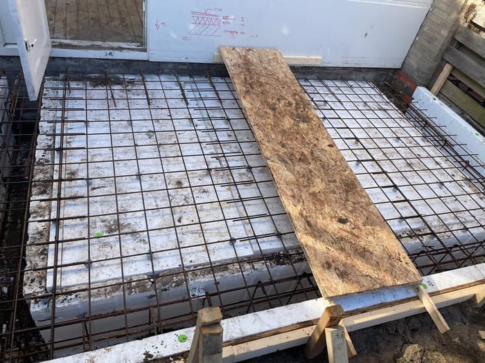 Foundation work, reinforcement mesh, insulated concrete floor, Utrecht